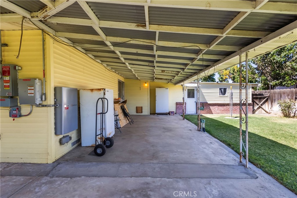 1163 Santa Lea, Los Banos, CA 93635