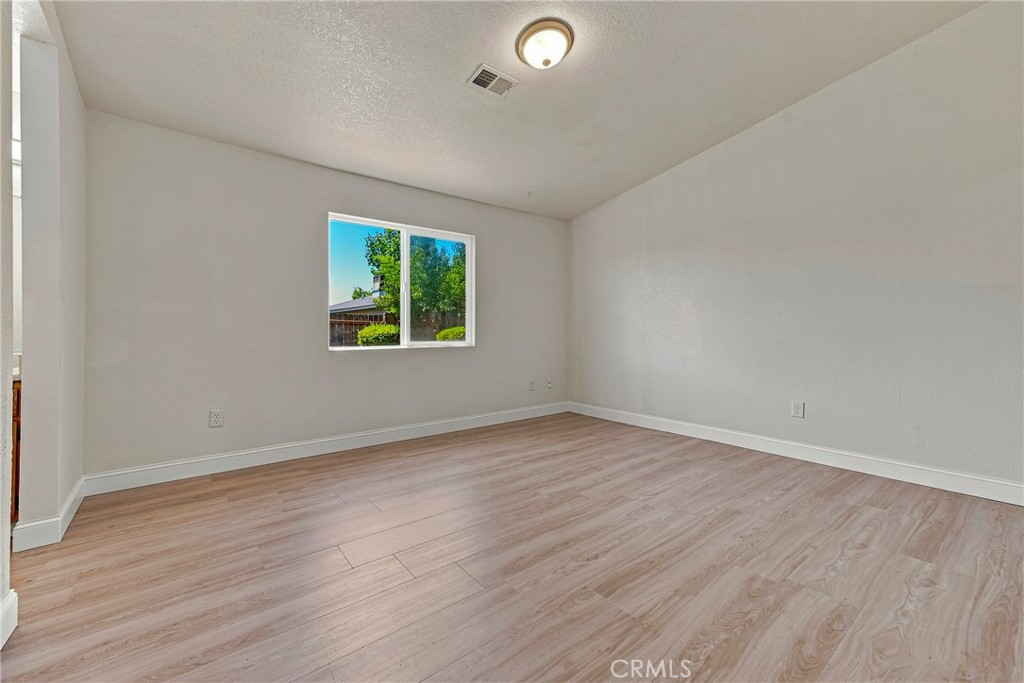 156 El Verano Ct, Merced, CA 95341