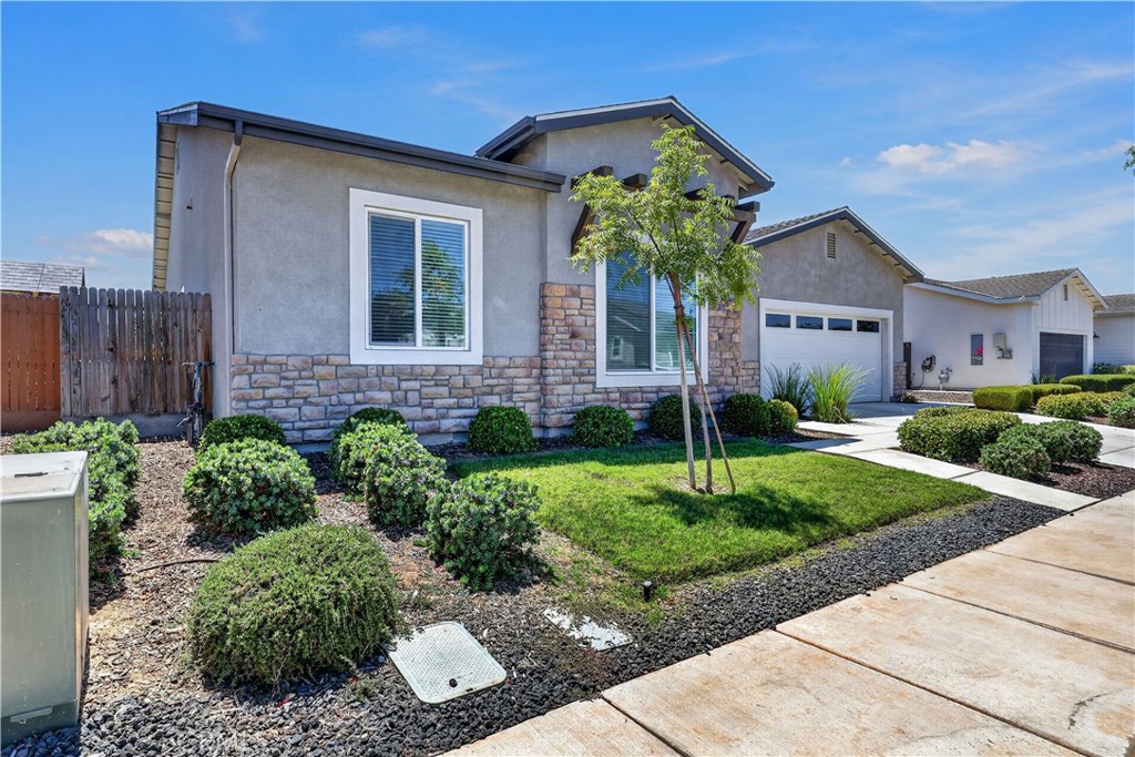 2462 Valverde, Merced, CA 95340