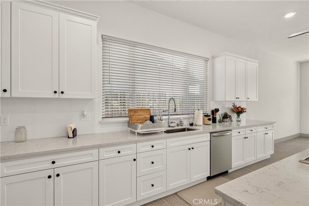 2462 Valverde, Merced, CA 95340