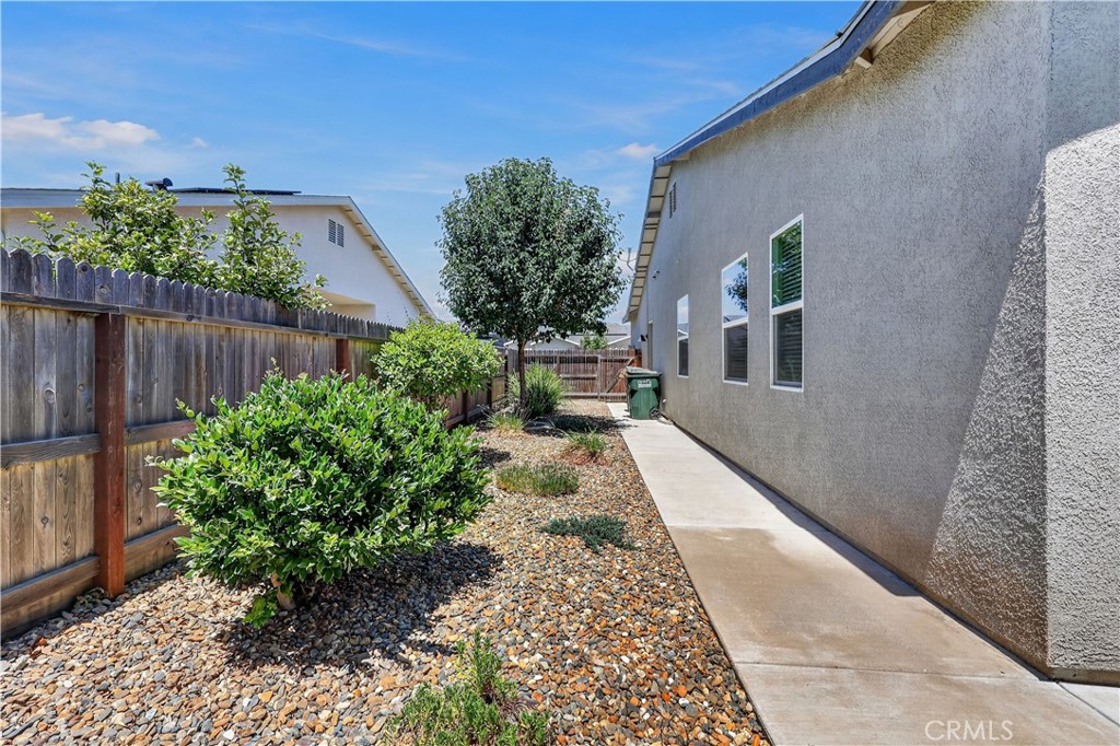 2462 Valverde, Merced, CA 95340