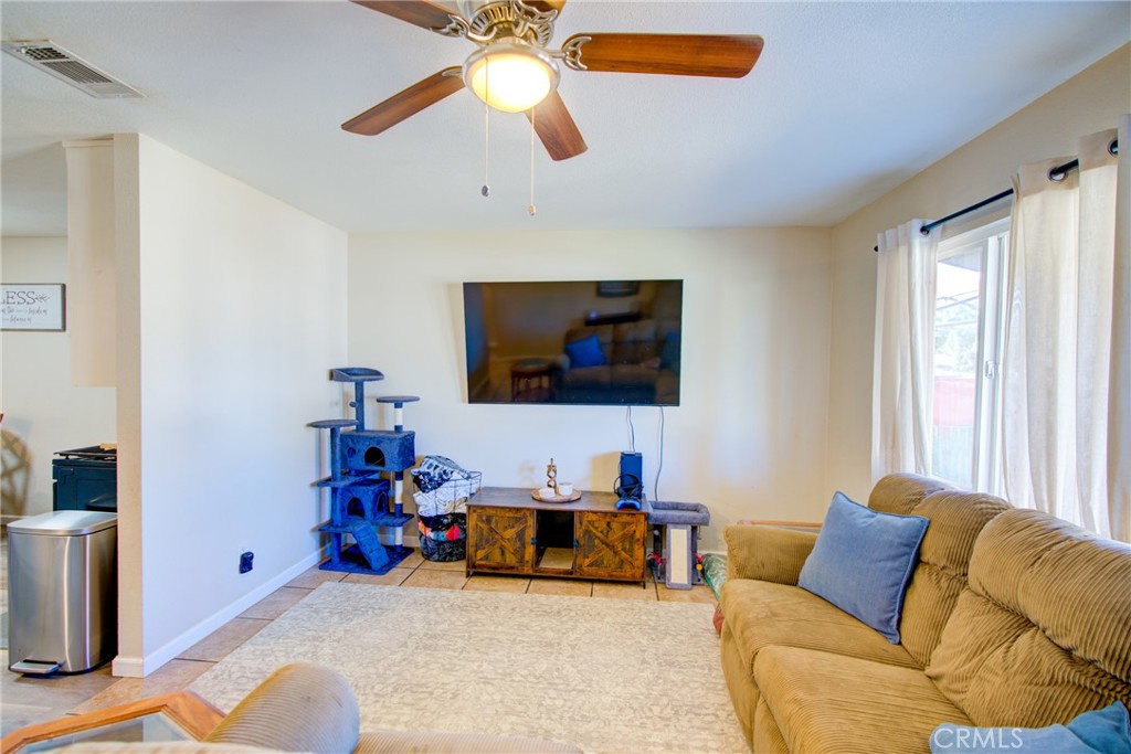 567 E, Waterford, CA 95386
