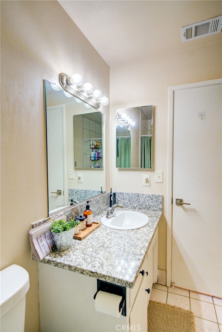 567 E, Waterford, CA 95386