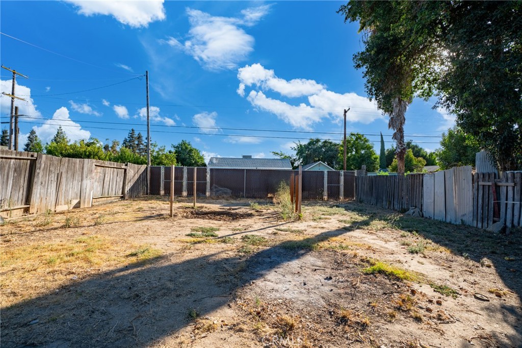 567 E, Waterford, CA 95386