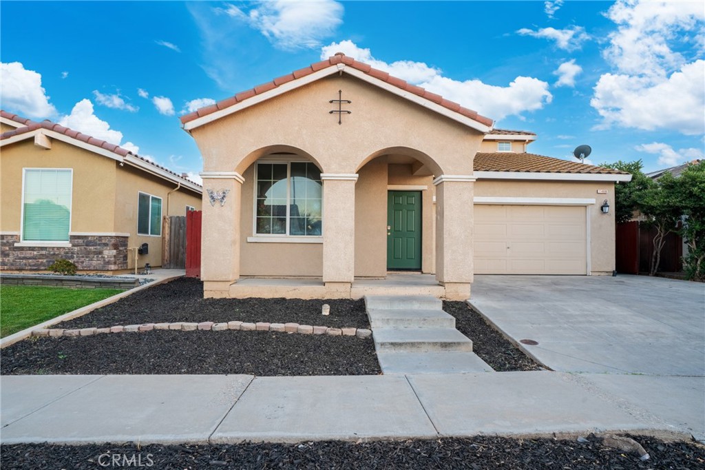1466 La Sierra St, Merced, CA 95348