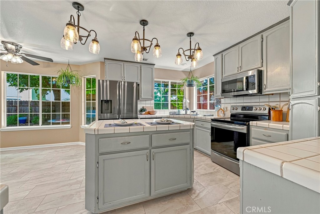 3433 Paseo Verde, Merced, CA 95348