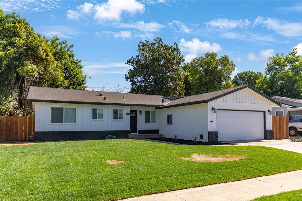1163 W 25th, Merced, CA 95340