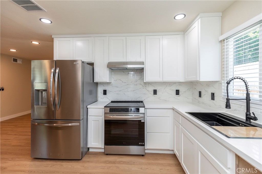 1163 W 25th, Merced, CA 95340