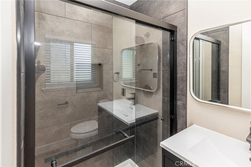1163 W 25th, Merced, CA 95340