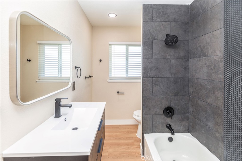 1163 W 25th, Merced, CA 95340