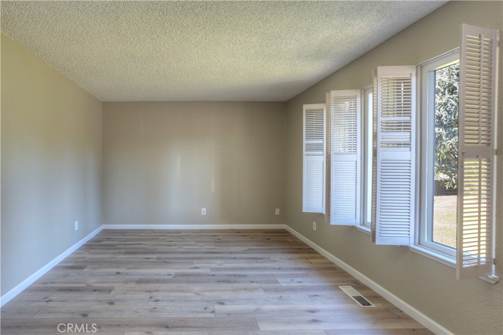2300 E Hawkeye Ave, Turlock, CA 95380