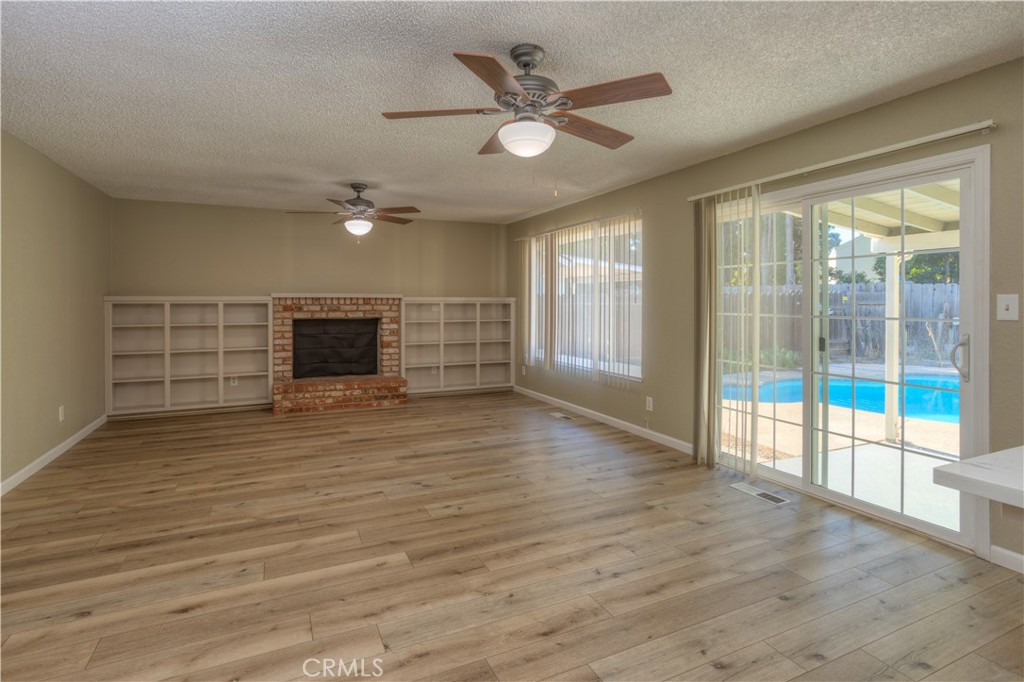 2300 E Hawkeye Ave, Turlock, CA 95380