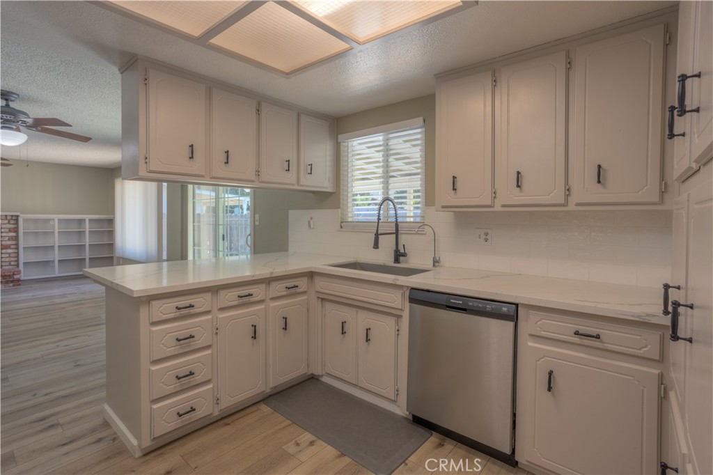 2300 E Hawkeye Ave, Turlock, CA 95380