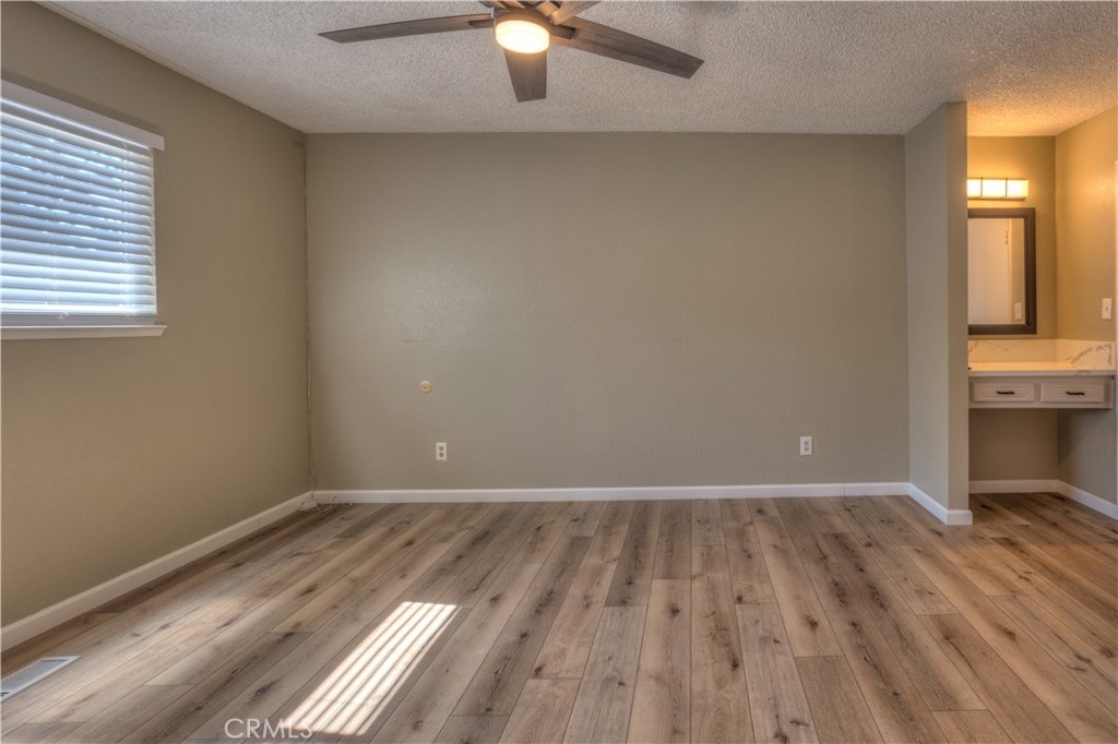 2300 E Hawkeye Ave, Turlock, CA 95380