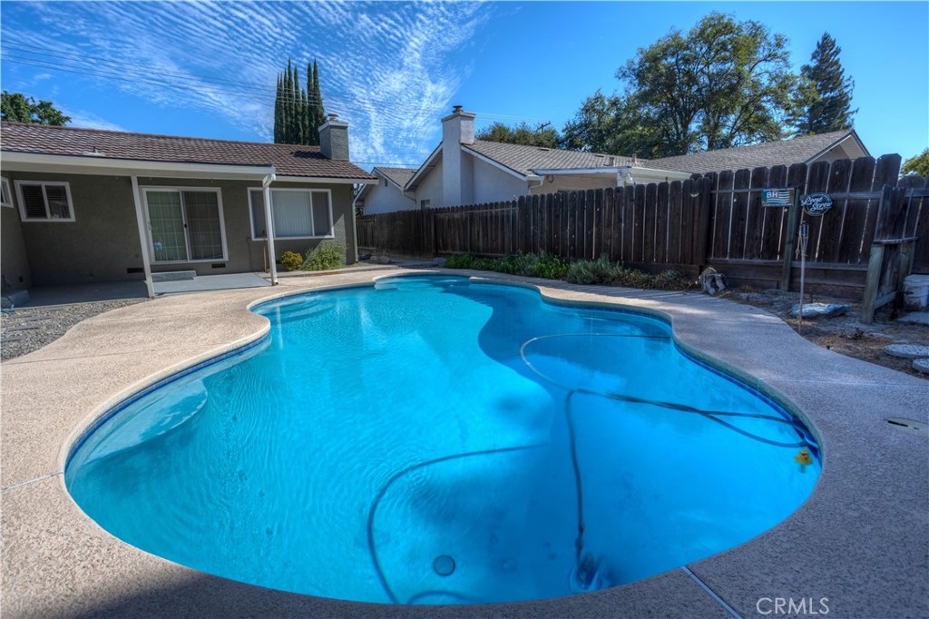 2300 E Hawkeye Ave, Turlock, CA 95380