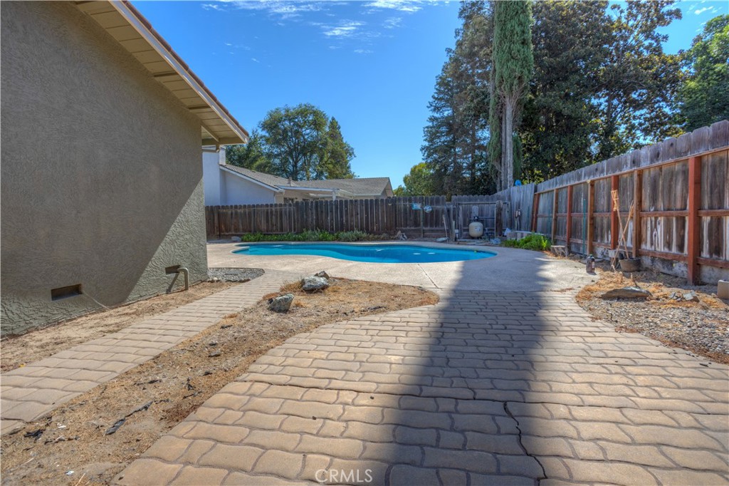 2300 E Hawkeye Ave, Turlock, CA 95380