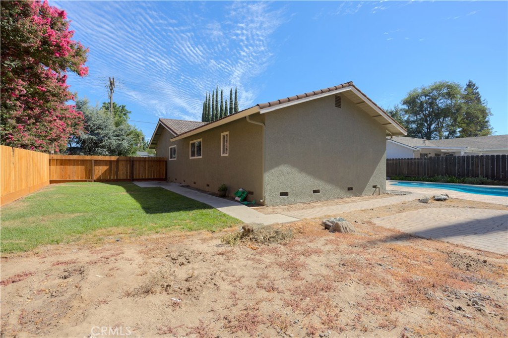 2300 E Hawkeye Ave, Turlock, CA 95380