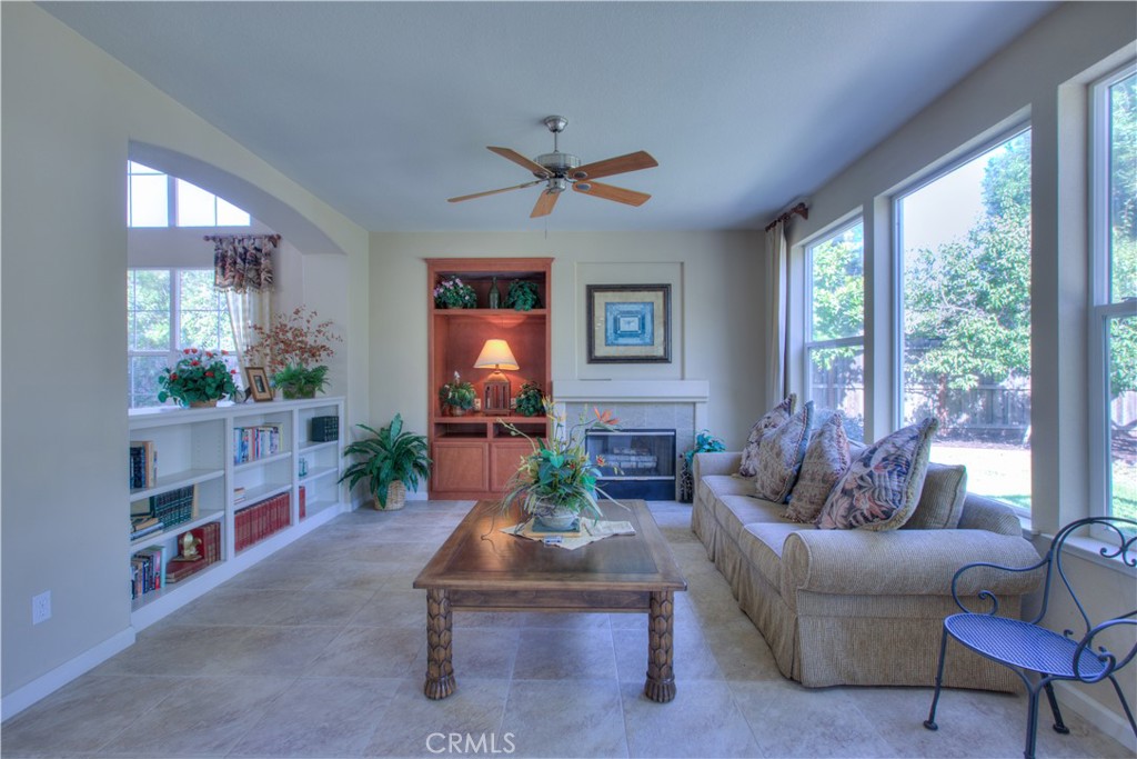 Open Photo
