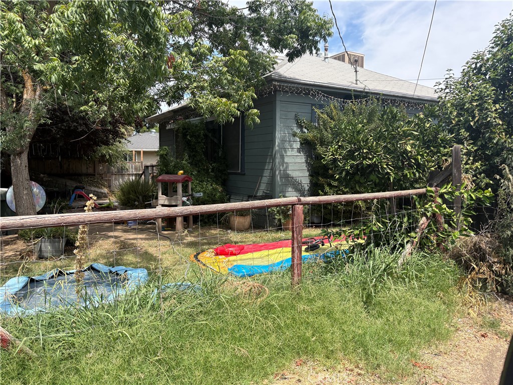 2332 Q, Merced, CA 95340