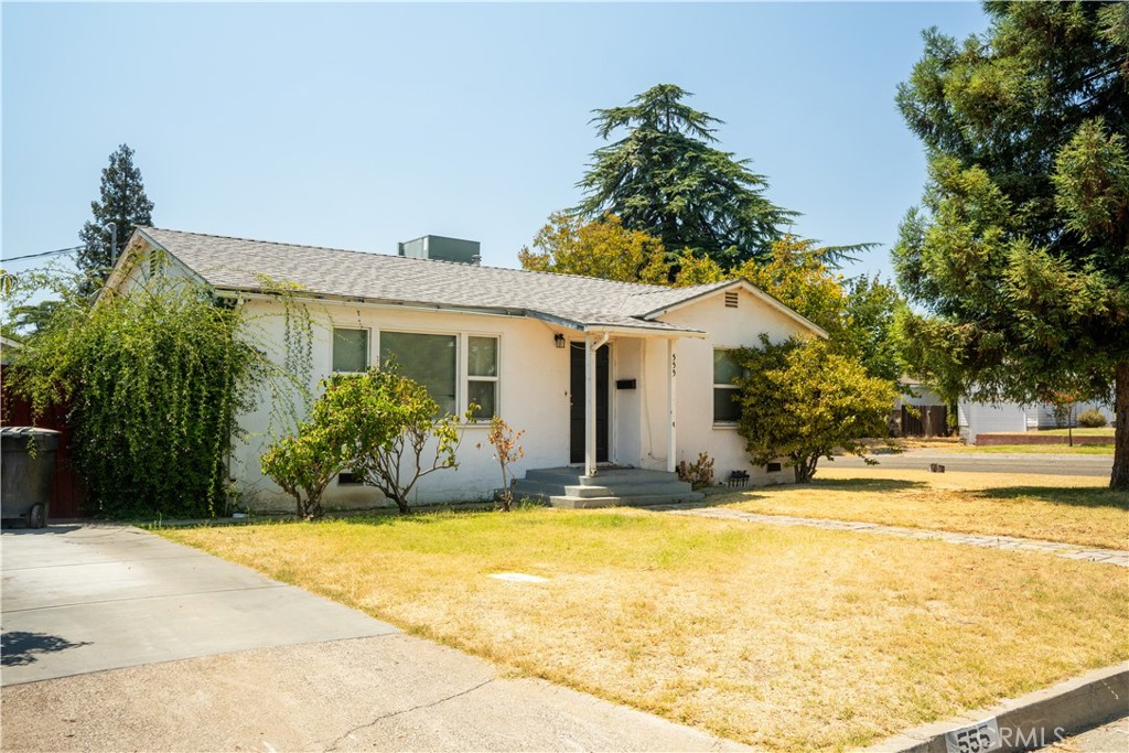 555 N 2nd, Chowchilla, CA 93610