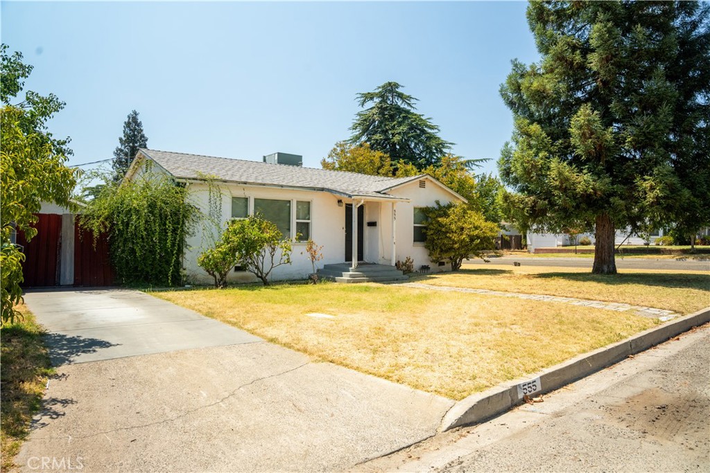 555 N 2nd, Chowchilla, CA 93610