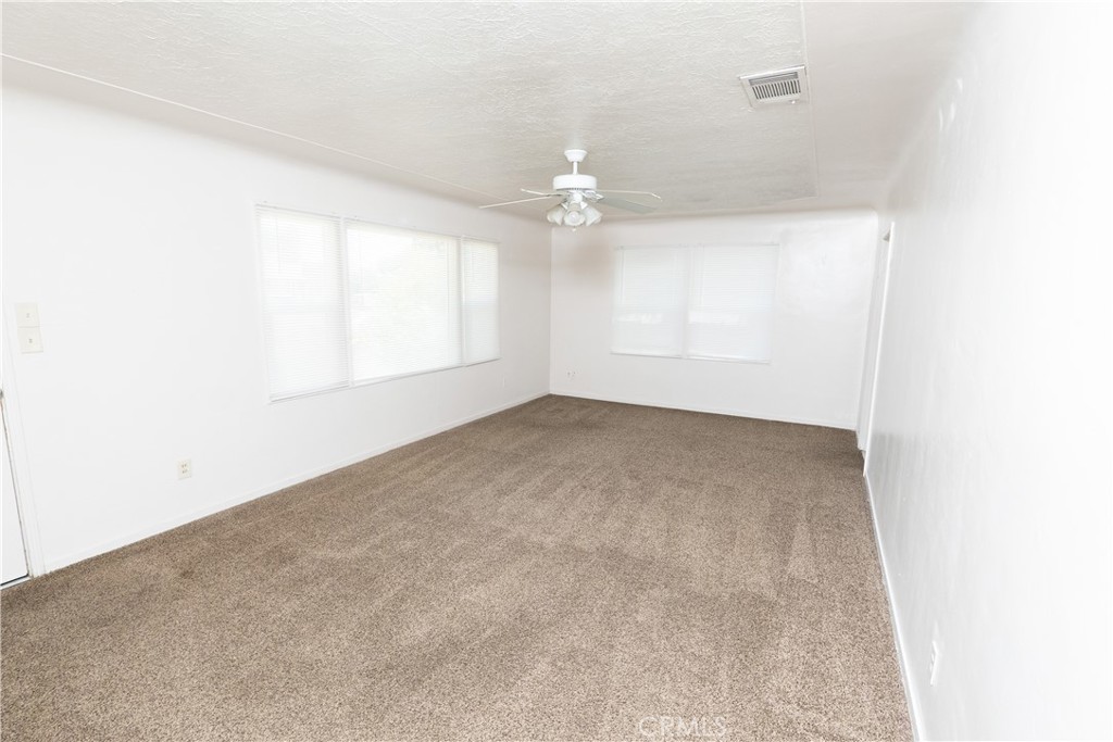 555 N 2nd, Chowchilla, CA 93610