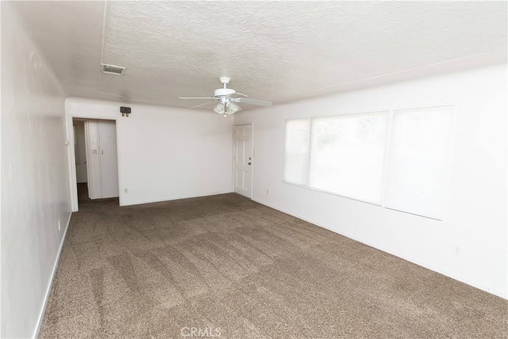 555 N 2nd, Chowchilla, CA 93610