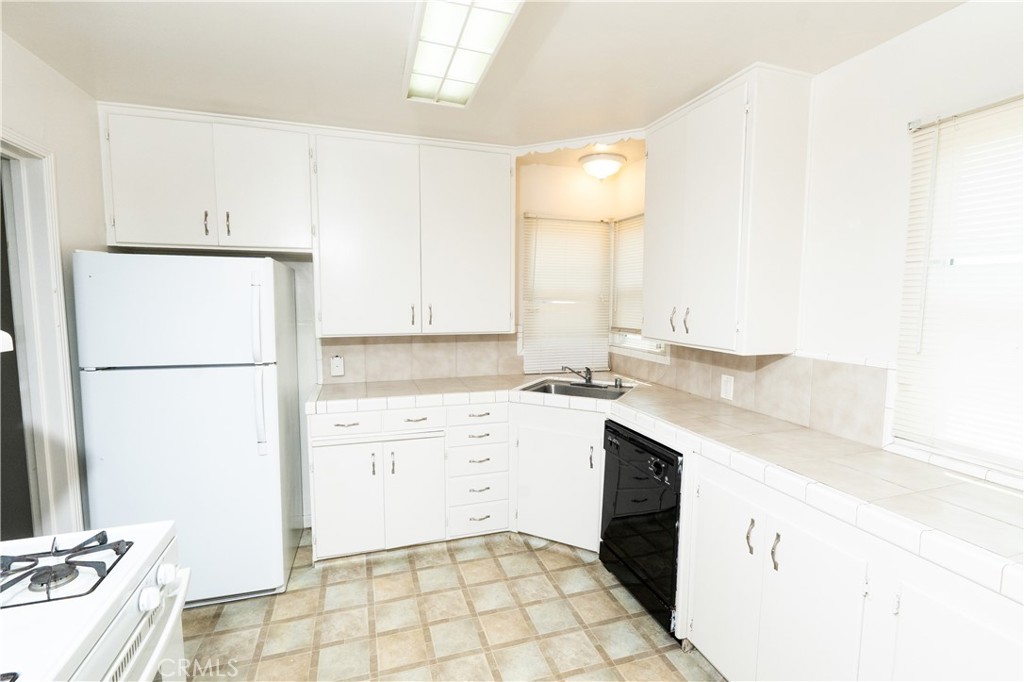 555 N 2nd, Chowchilla, CA 93610
