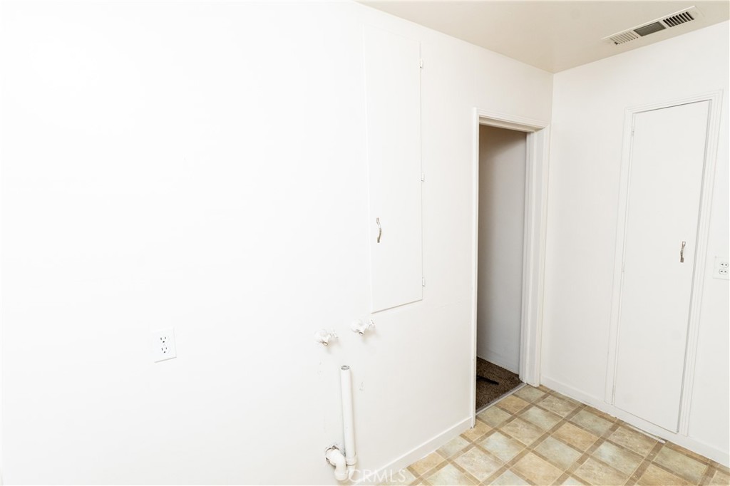 555 N 2nd, Chowchilla, CA 93610