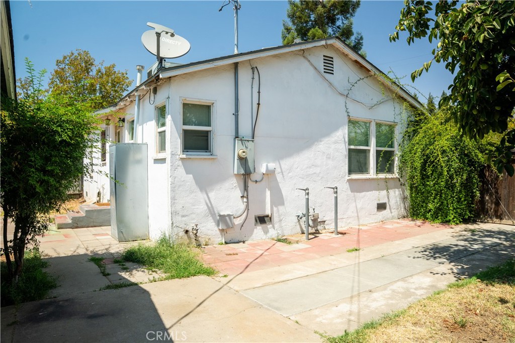 555 N 2nd, Chowchilla, CA 93610