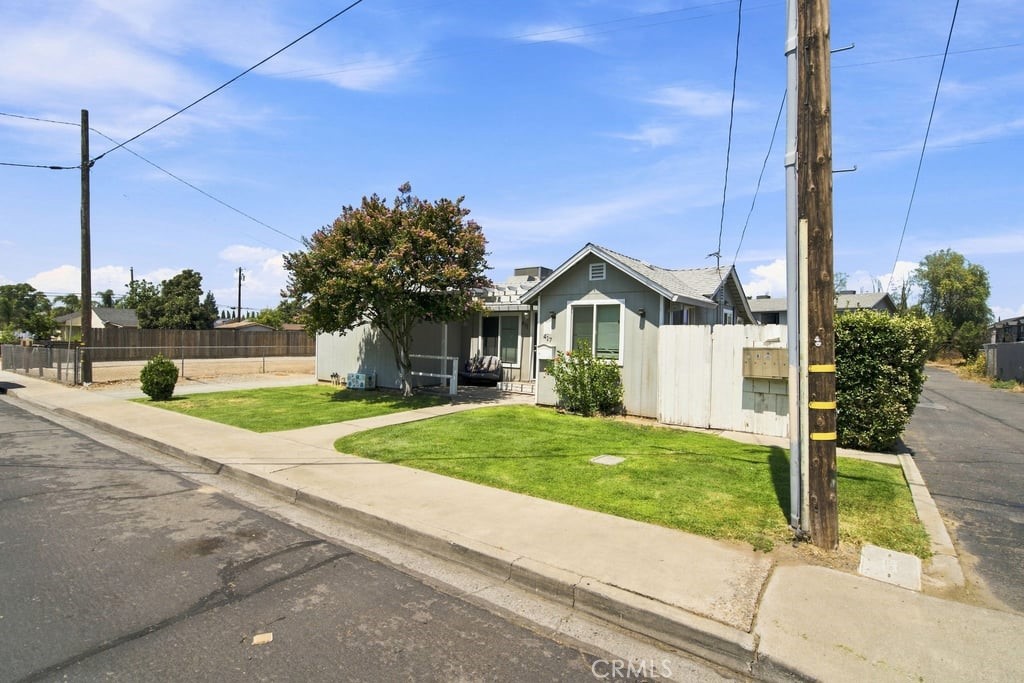 417 Sutter, Manteca, CA 95336