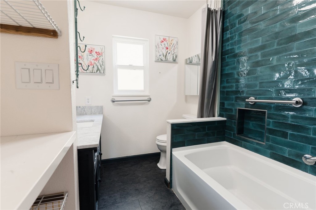 1560 W 23rd, Merced, CA 95340