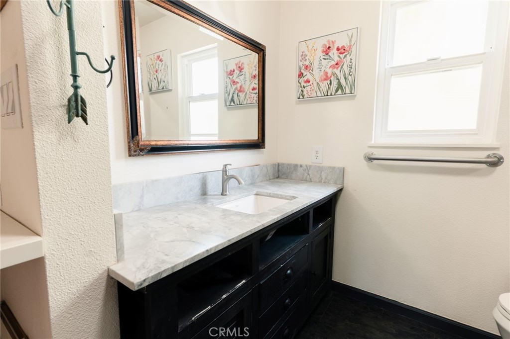 1560 W 23rd, Merced, CA 95340