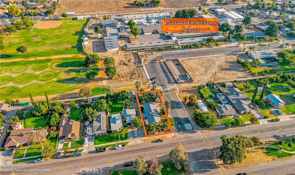 9566 E Broadway, Planada, CA 95365
