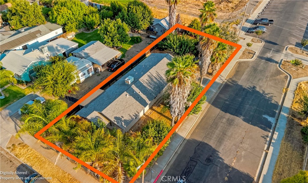 9566 E Broadway, Planada, CA 95365