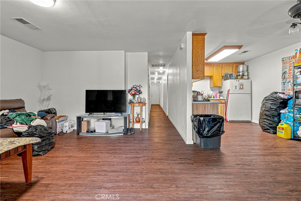 9566 E Broadway, Planada, CA 95365