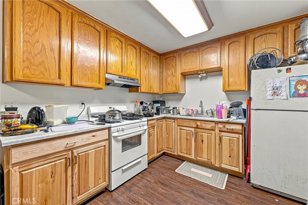 9566 E Broadway, Planada, CA 95365
