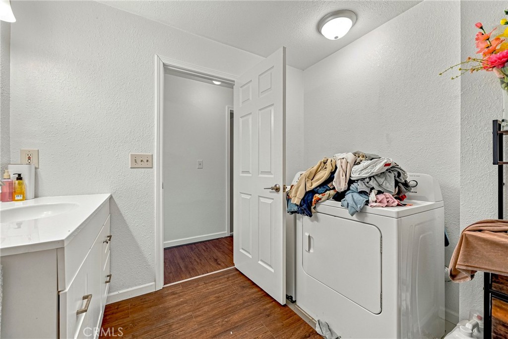 9566 E Broadway, Planada, CA 95365