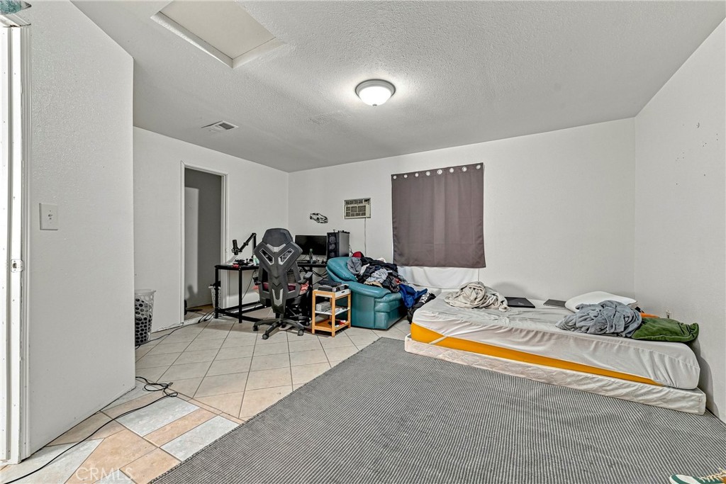 9566 E Broadway, Planada, CA 95365