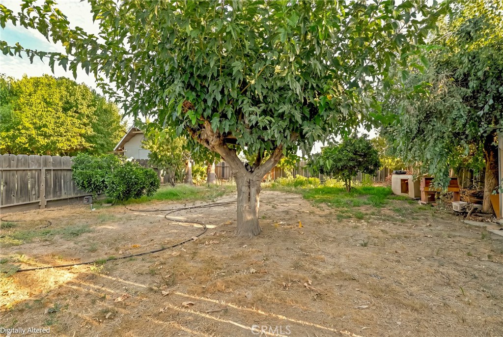 9566 E Broadway, Planada, CA 95365