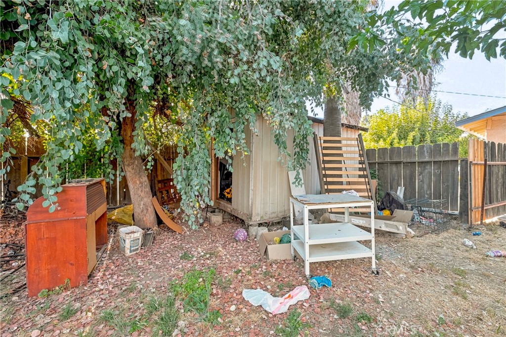 9566 E Broadway, Planada, CA 95365