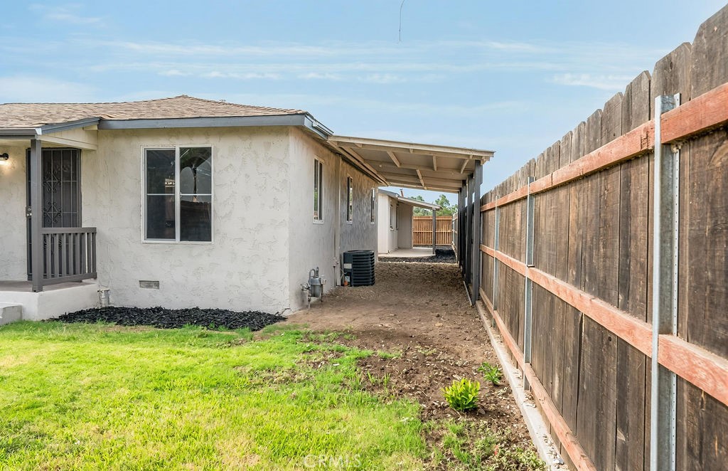 942 W Childs, Merced, CA 95341