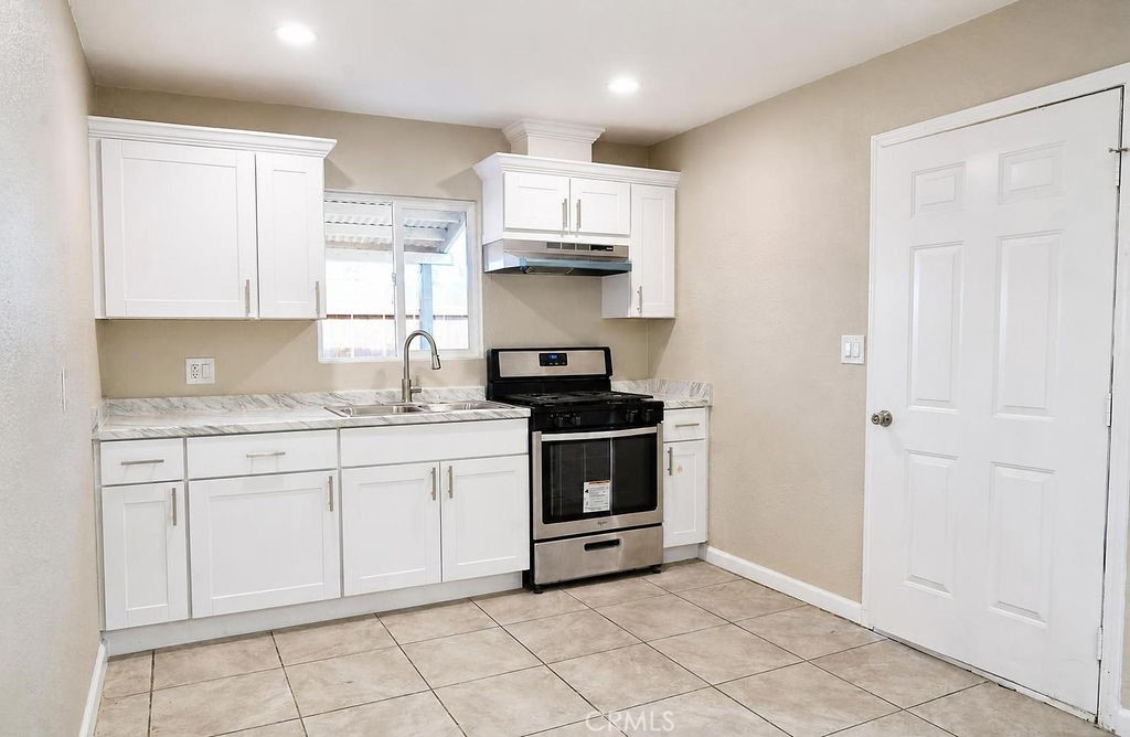 942 W Childs, Merced, CA 95341