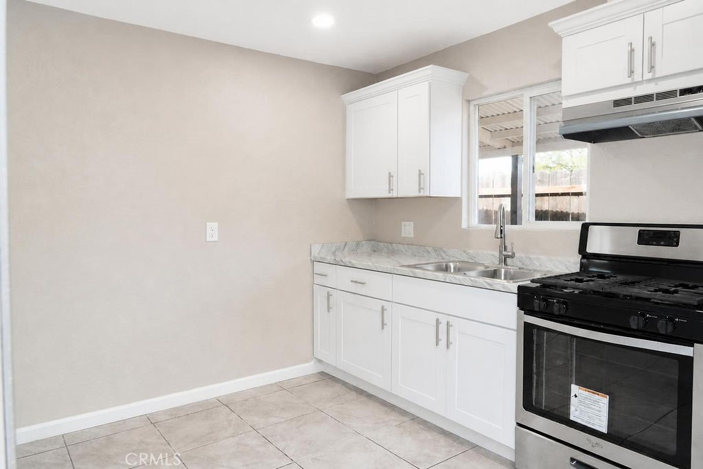 942 W Childs, Merced, CA 95341