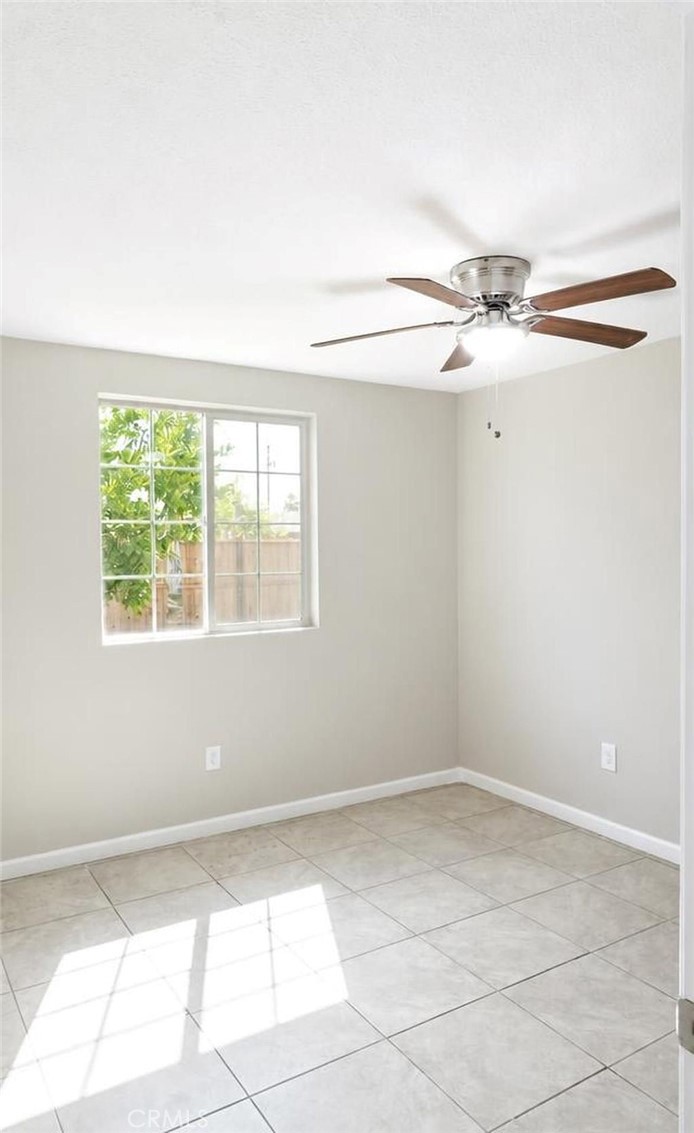 942 W Childs, Merced, CA 95341