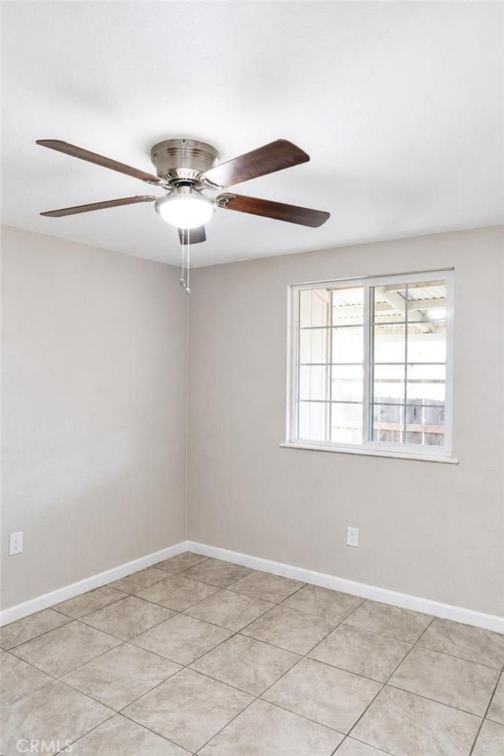 942 W Childs, Merced, CA 95341