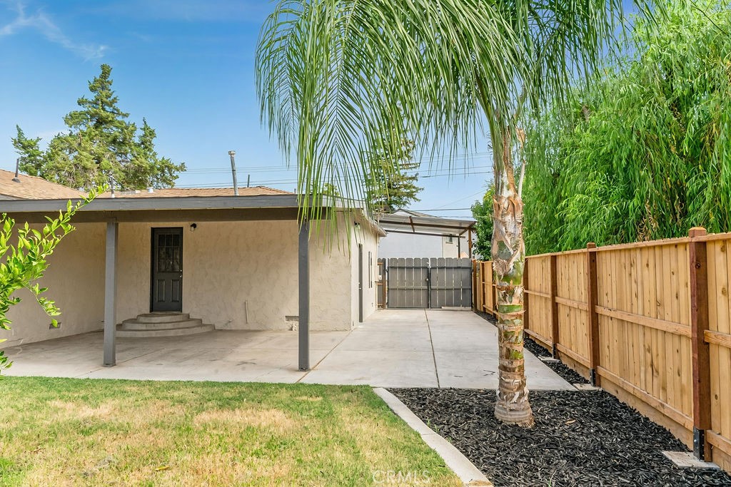 942 W Childs, Merced, CA 95341