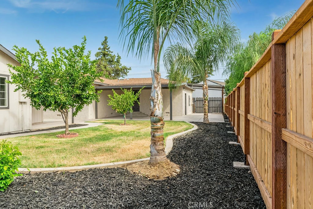 942 W Childs, Merced, CA 95341