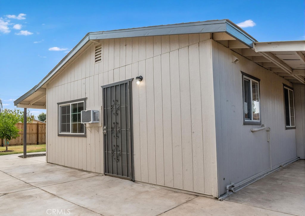 942 W Childs, Merced, CA 95341