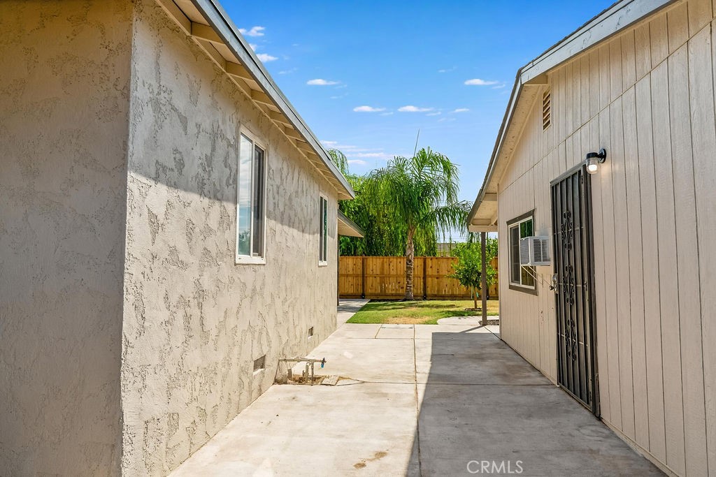 942 W Childs, Merced, CA 95341